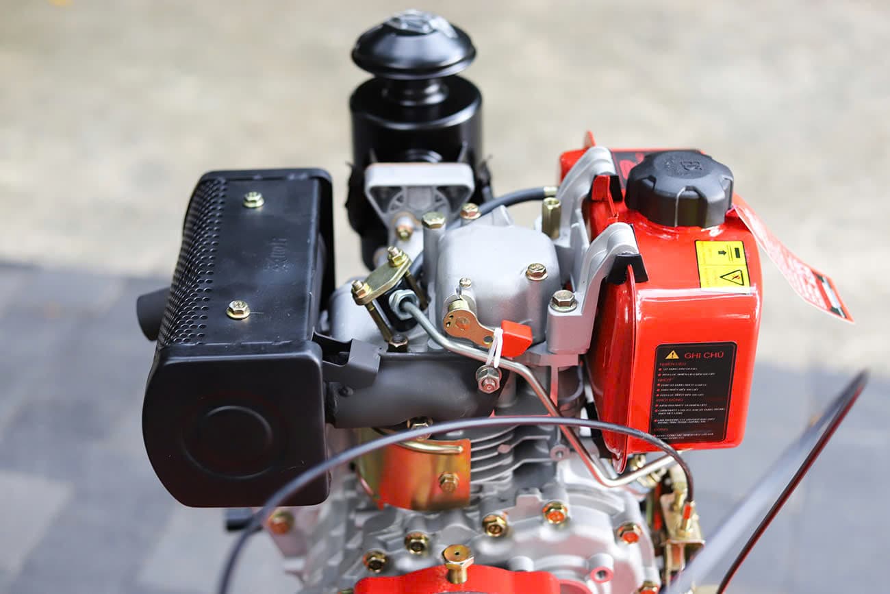 Máy xới đất cầm tay nhỏ gọn hiệu quả cao ở Nam Định - TAN LUA